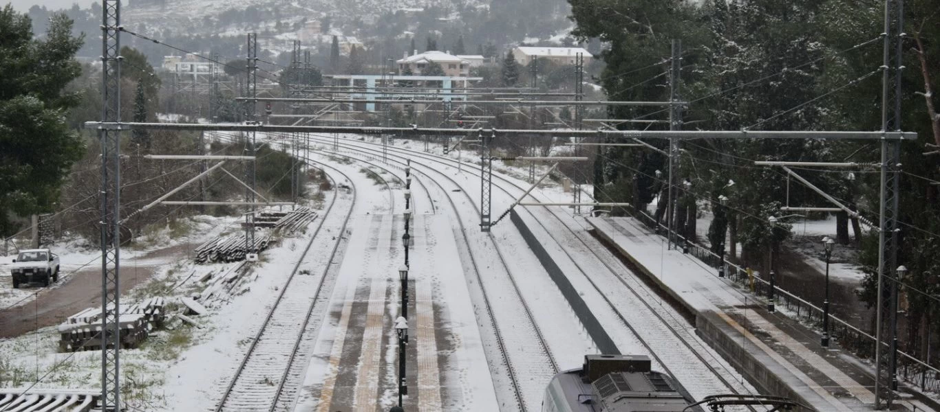 ΤΡΑΙΝΟΣΕ: Ανακοίνωσε τους τρόπους αποζημίωσης των αποκλεισμένων επιβατών από την κακοκαιρία